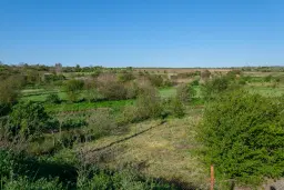 2-laagse grote woning, bijgebouwen + 1.110 m² grond in Polkovnik Dyakovo - Bulgarije