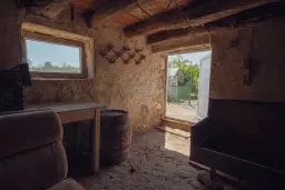 2-laagse grote woning, bijgebouwen + 1.110 m² grond in Polkovnik Dyakovo - Bulgarije