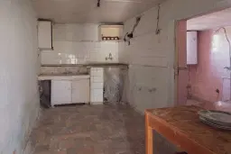2-laagse grote woning, bijgebouwen + 1.110 m² grond in Polkovnik Dyakovo - Bulgarije