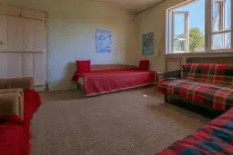 2-laagse grote woning, bijgebouwen + 1.110 m² grond in Polkovnik Dyakovo - Bulgarije