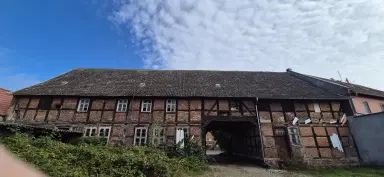 Historisch appartementencomplex met groot perceel - monumentaal pand met ontwikkelingspotentieel in Calvörde - Duitsland