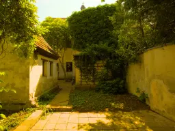 Historische eengezinswoning met potentieel in het hart van Barby - Duitsland