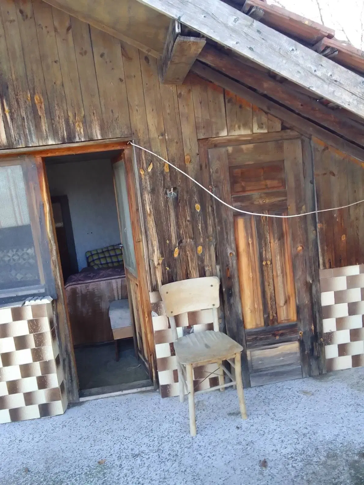 Huis met 2 verdiepingen met 479 m² grond in Staropatitsa, Vidin - Bulgarije