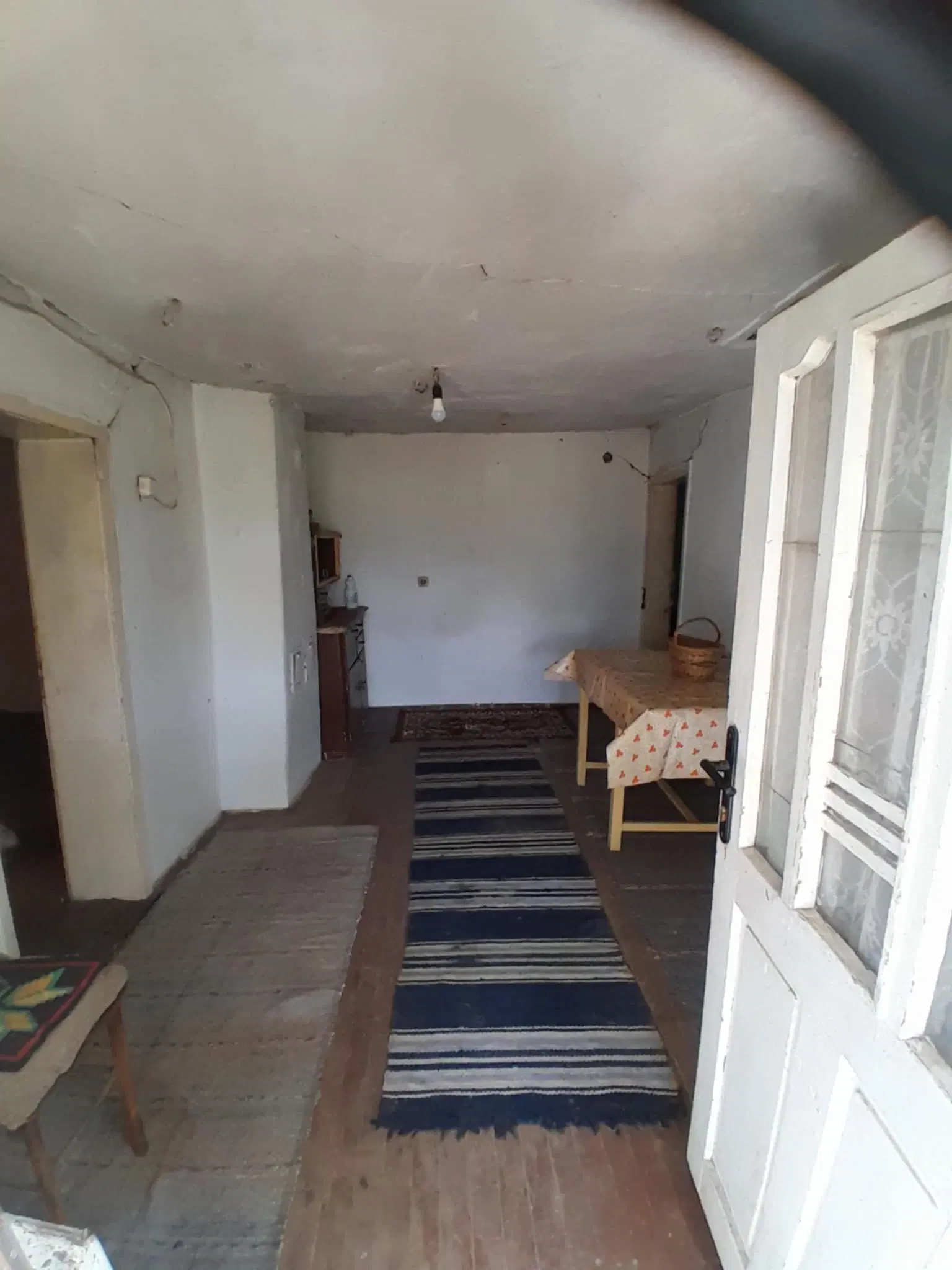 2.480 m² land met 2 huizen en bijgebouwen in Rakovitsa, Vidin - Bulgarije