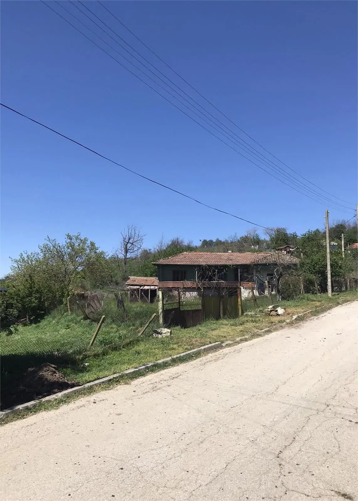 Authentiek 100 jaar oud landelijk huis + 1.006 m² grond in Glavan, Silistra - Bulgarije