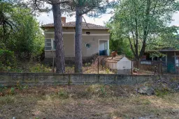 1.490 m² boomgaard met 2 oude huizen en 1 schuur in Podgore, Vidin - Bulgarije