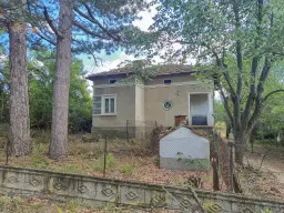 1.490 m² boomgaard met 2 oude huizen en 1 schuur in Podgore, Vidin - Bulgarije