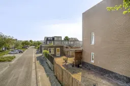 Almere, Carol Vogesgracht 31