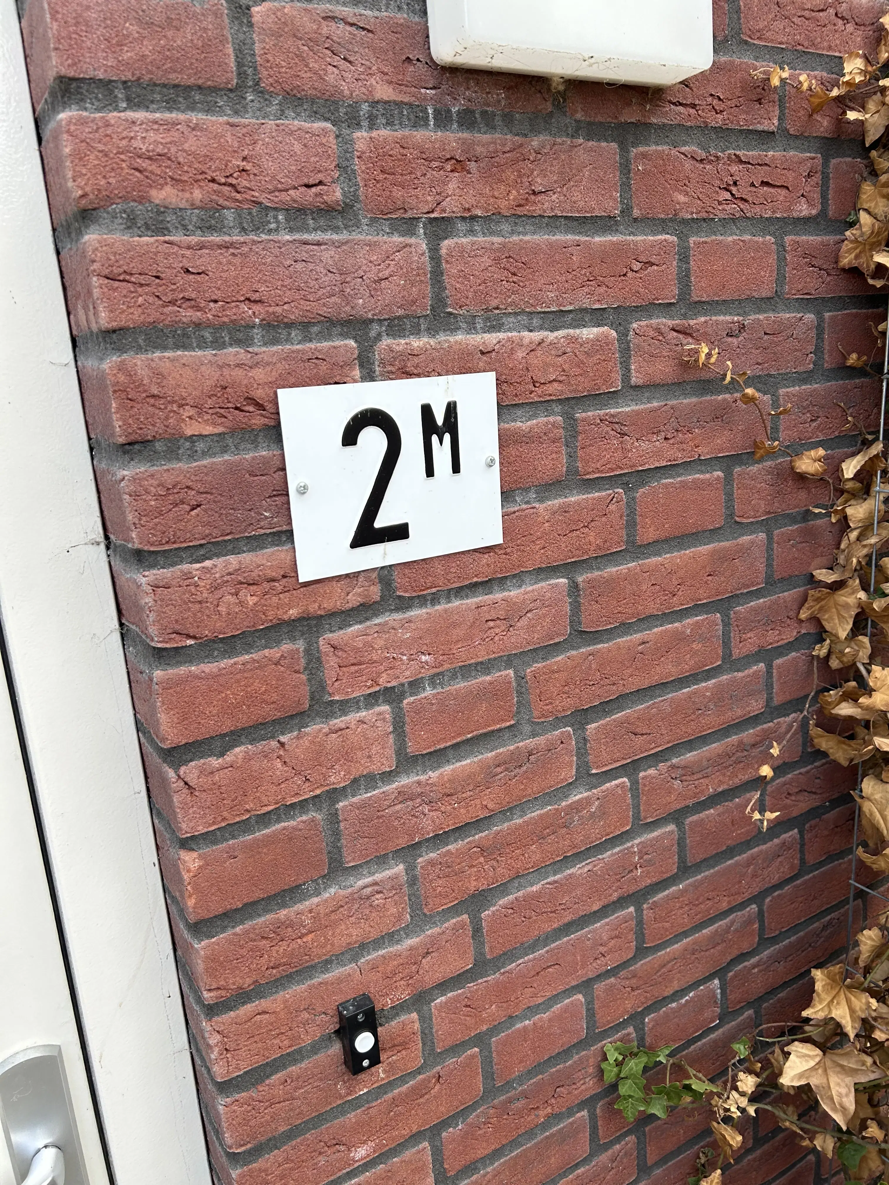 Vlijmen, Monseigneur van Kesselstraat 2-M