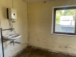 Vrijstaande woning met dubbele garage, perceel 830 m² in Pfaffroda, Saksen, Ertsgebergte - Duitsland