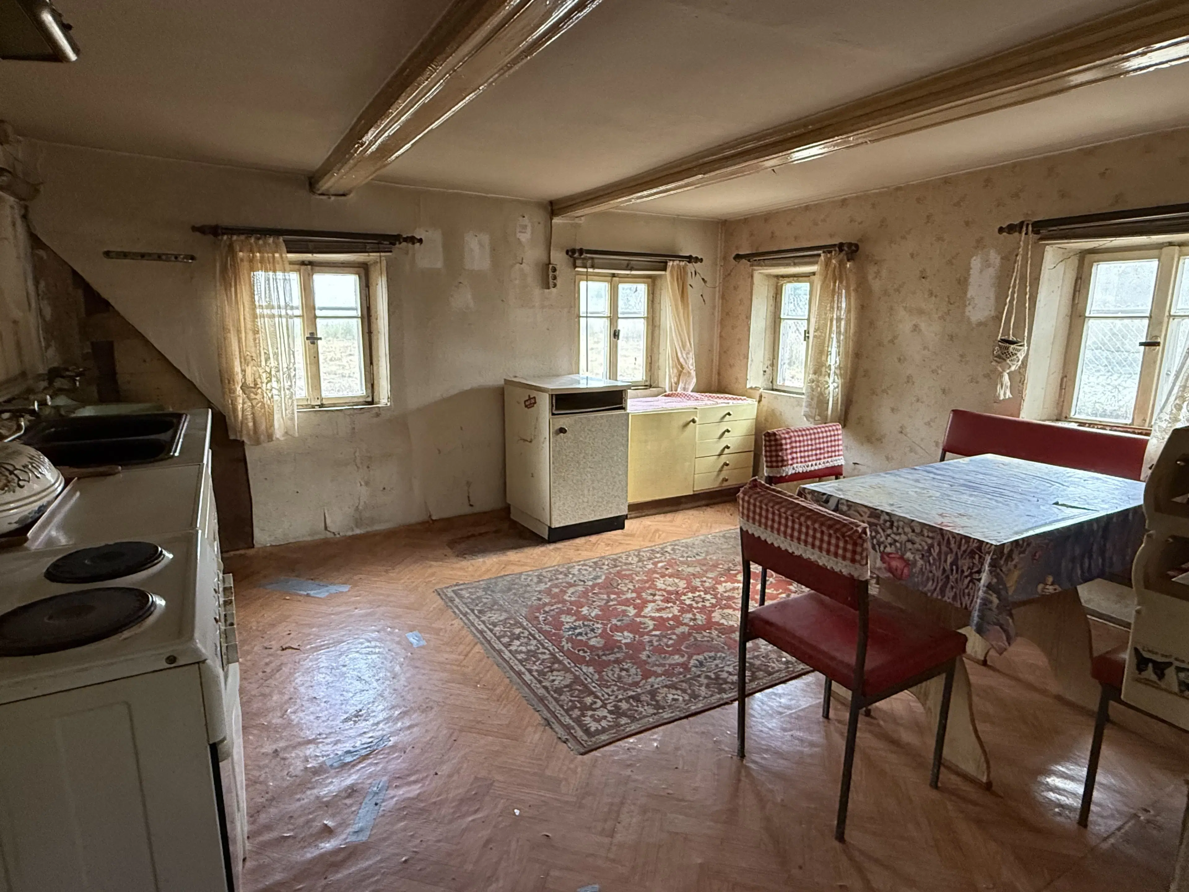 Vakwerkhuis met verpachte garages naast Löbau, Niedercunnersdorf - Duitsland