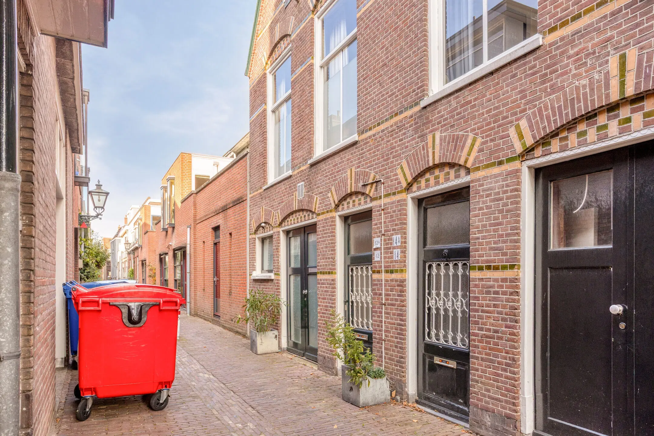 Leiden, Nieuwebrugsteeg 12 en 12A