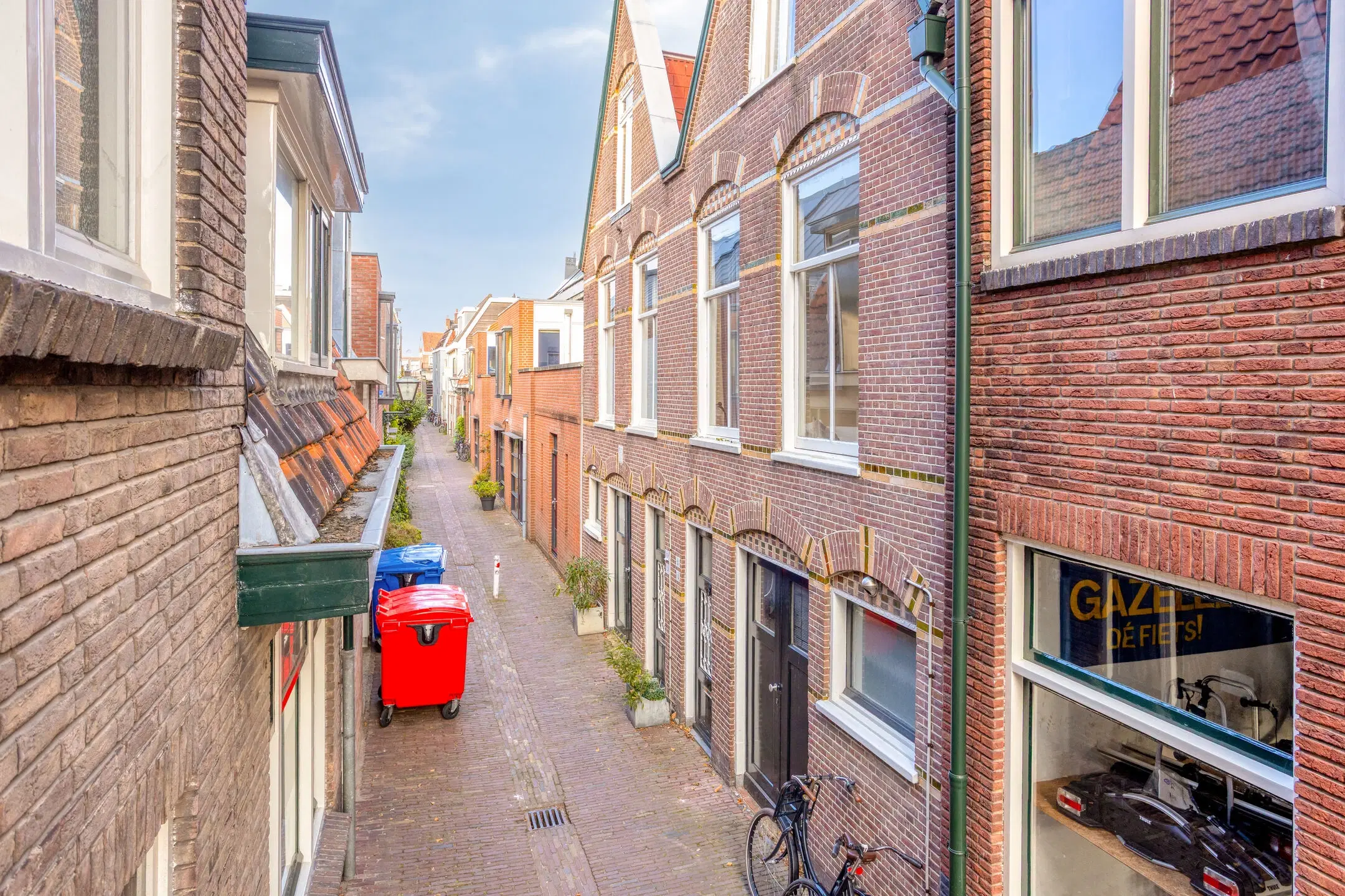 Leiden, Nieuwebrugsteeg 12 en 12A