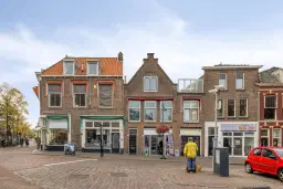 Delft, Vrouwenregt 1