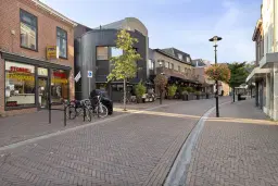 Hillegom, Hoofdstraat 48, 48A en 48B