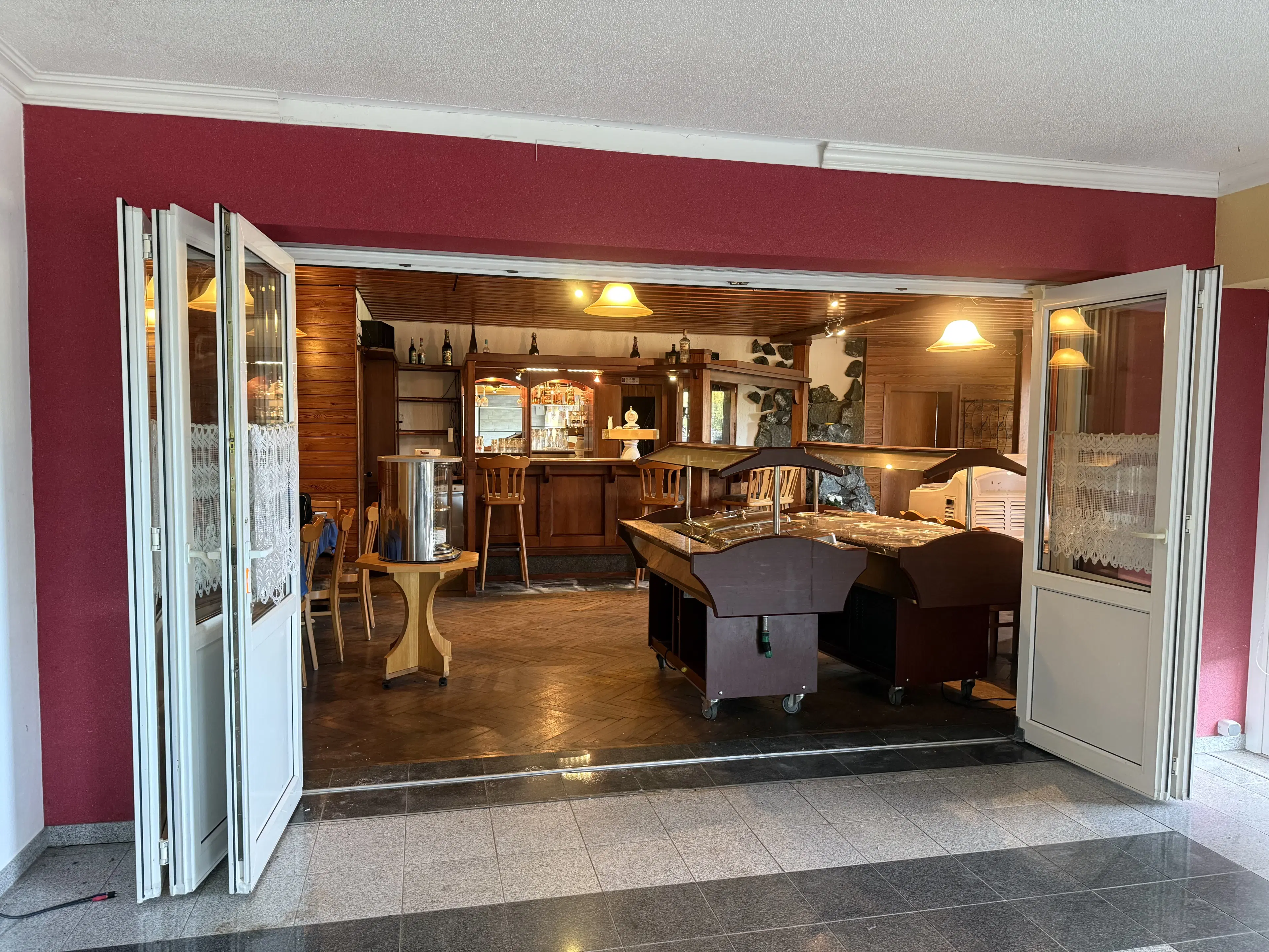 Hotel "Harry's Österreichische Hütte" met 13 kamers in Lawalde - Duitsland