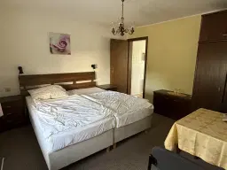 Hotel "Harry's Österreichische Hütte" met 13 kamers in Lawalde - Duitsland