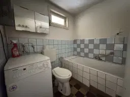 Vrijstaand gebouw in het heuvelachtige Schleusegrund, Duitsland