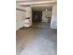 Privéonderhandeling – magazijn in Pesaro (PU) Loc. Zaak Bruciate - Italië