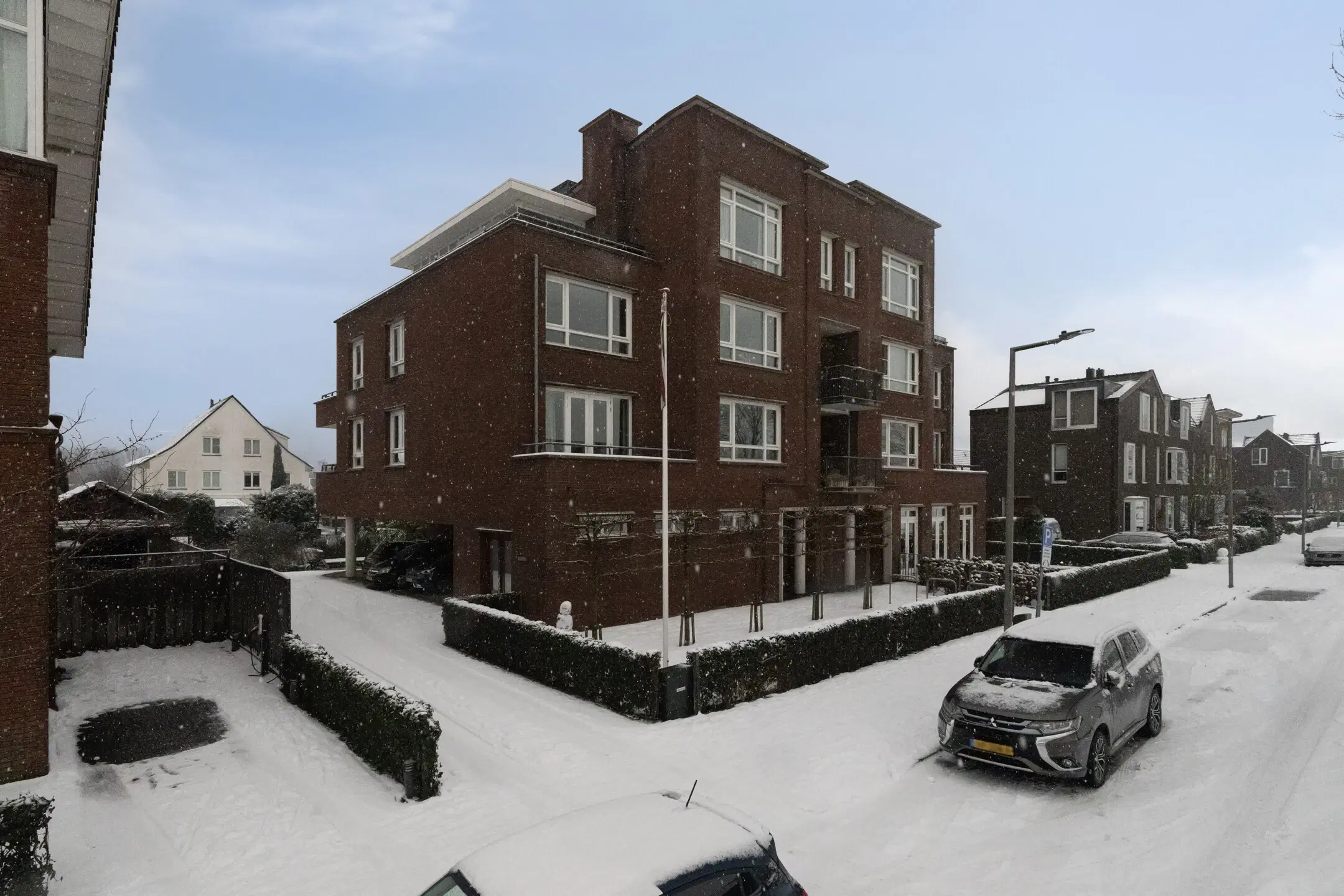 Rotterdam, Van der Duijn van Maasdamweg 530