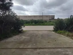 Wegens beëindiging werkzaamheden 1.000 m² industrieel terrein in het havengebied van Porto Torres - Italië