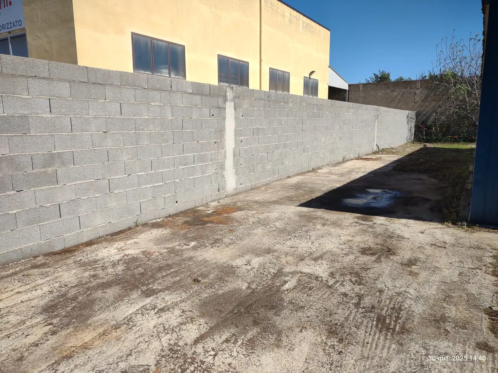 Wegens beëindiging werkzaamheden 1.000 m² industrieel terrein in het havengebied van Porto Torres - Italië