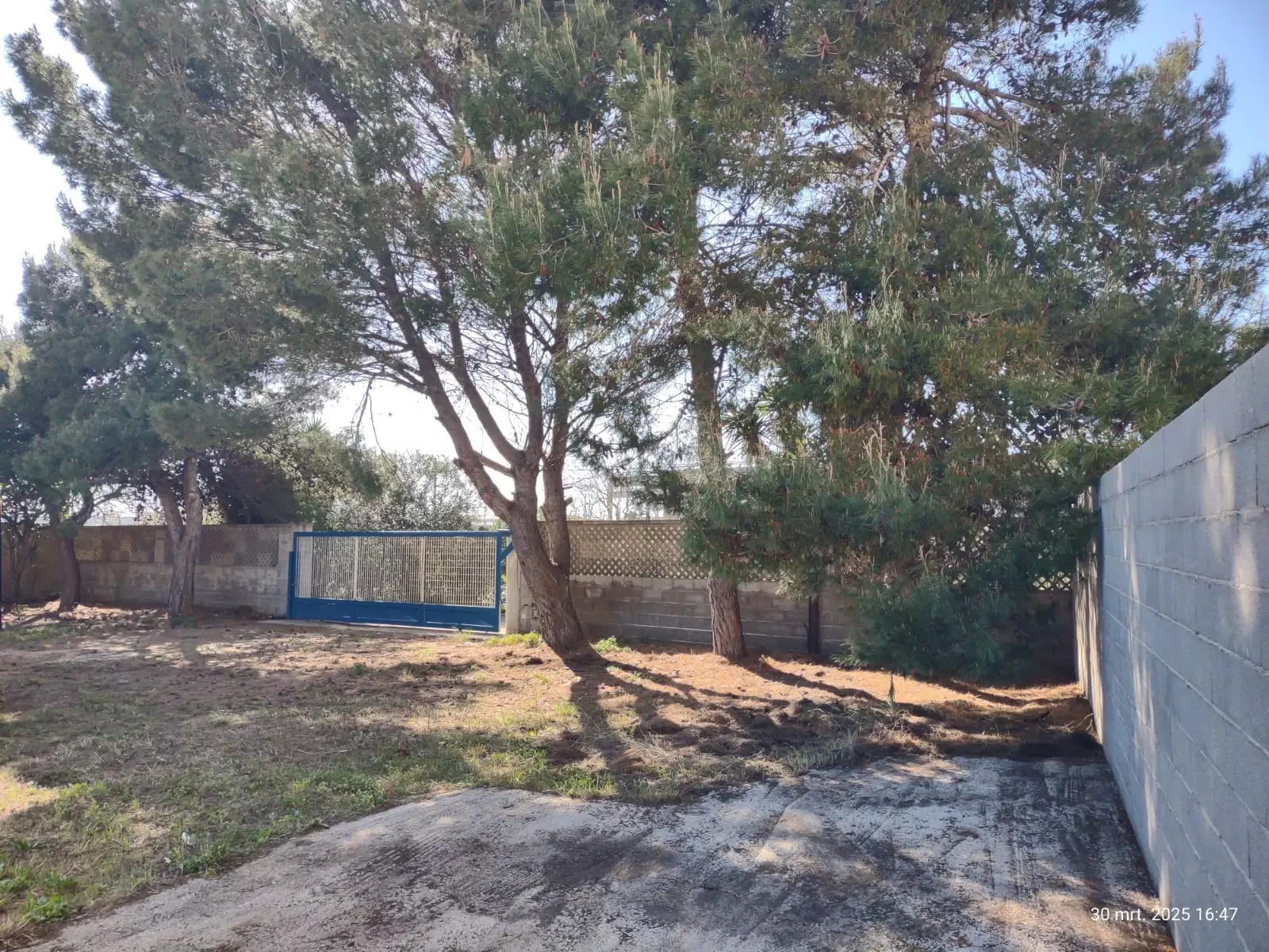 Wegens beëindiging werkzaamheden 1.000 m² industrieel terrein in het havengebied van Porto Torres - Italië