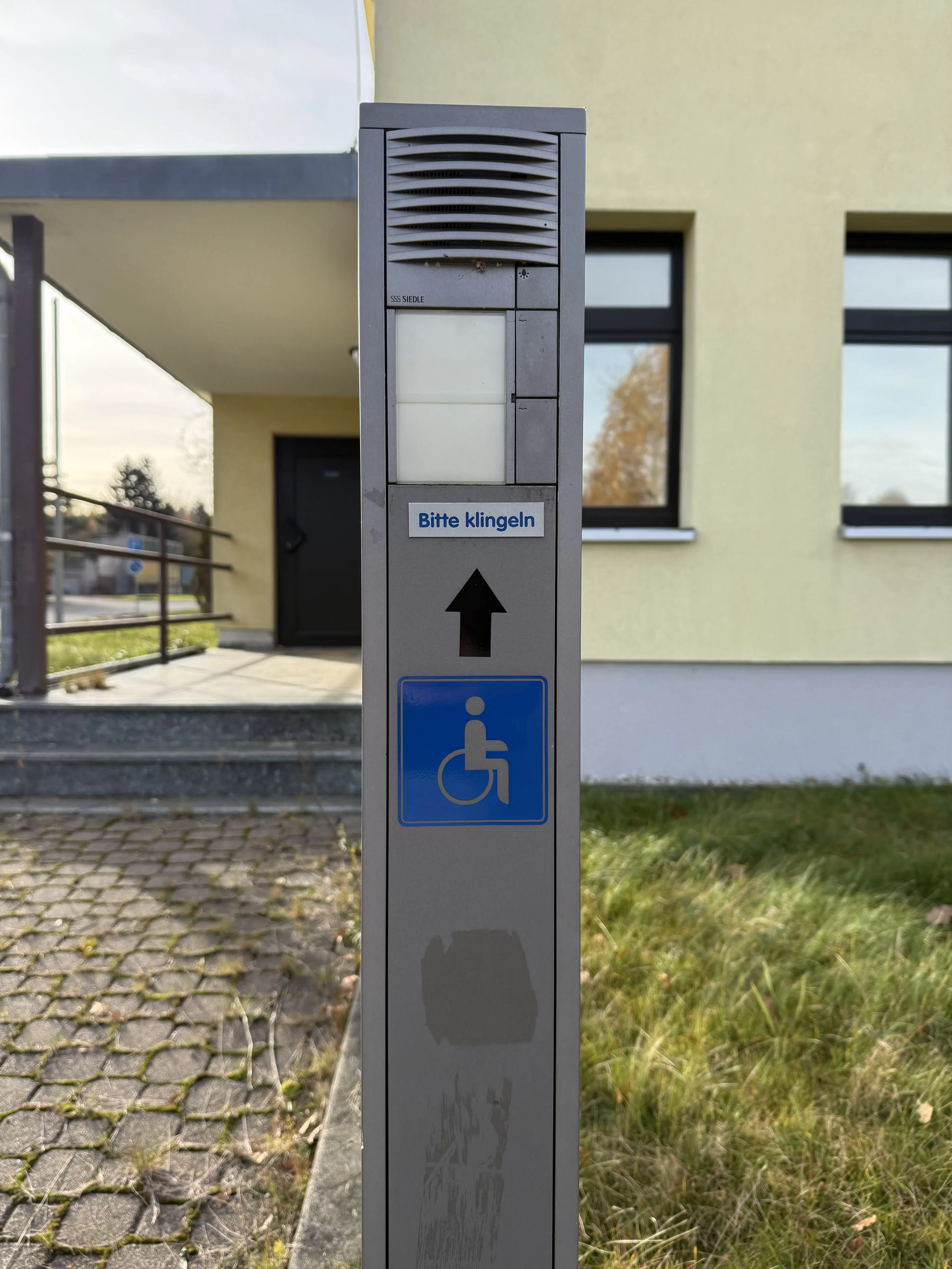 Magazijncomplex op perceel van 2962 m² in Hirschfeld - Duitsland