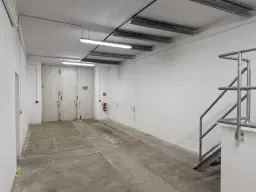 Magazijncomplex op perceel van 2962 m² in Hirschfeld - Duitsland