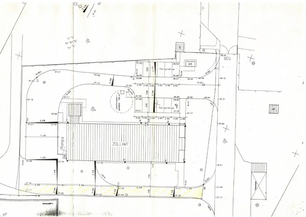 Magazijncomplex op perceel van 2962 m² in Hirschfeld - Duitsland