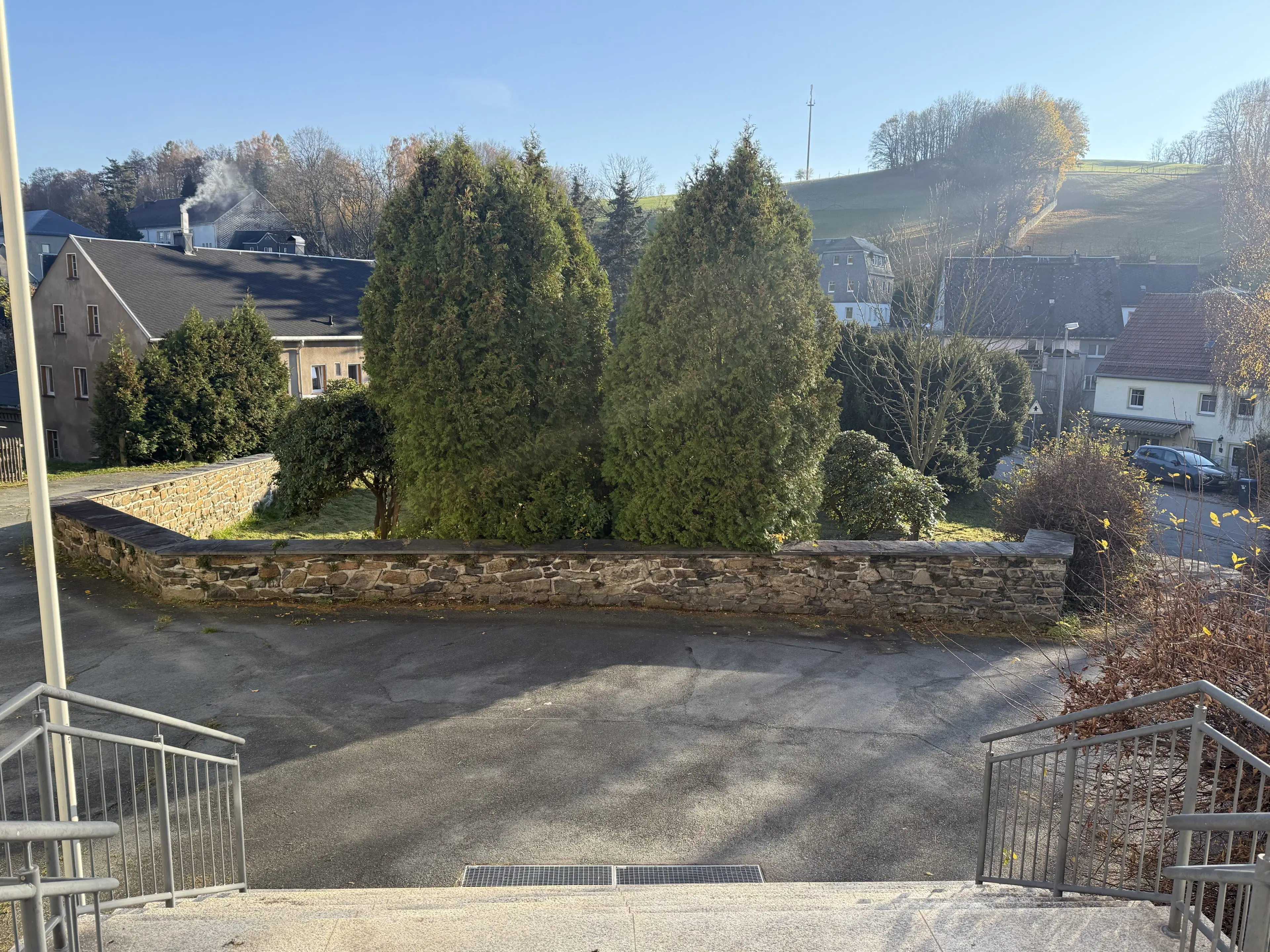 2 Karakteristieke wooncomplexen met totaal 19 eenheden op perceel van 3810 m² in Borstendorf, Duitsland