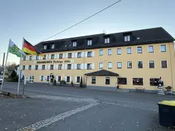 2 Karakteristieke wooncomplexen met totaal 19 eenheden op perceel van 3810 m² in Borstendorf, Duitsland