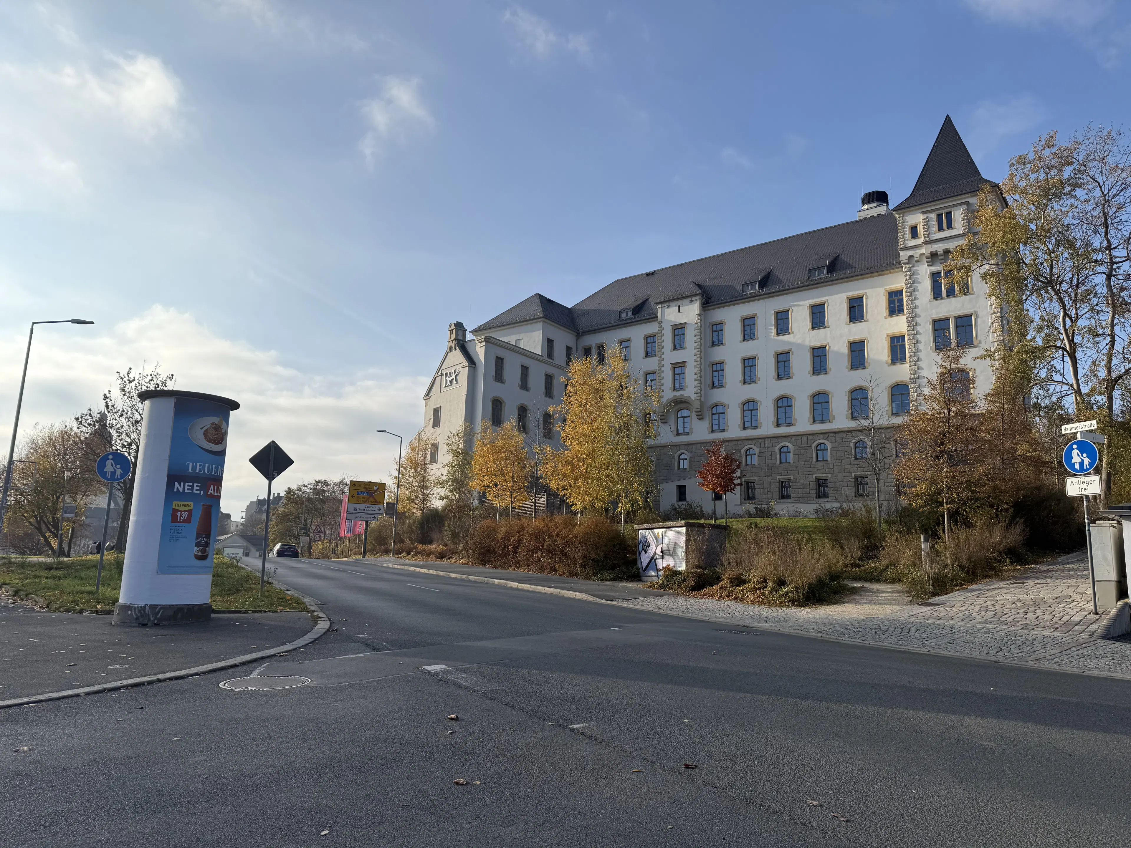 2 Karakteristieke wooncomplexen met totaal 19 eenheden op perceel van 3810 m² in Borstendorf, Duitsland