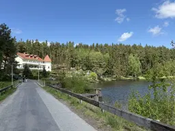 2 Karakteristieke wooncomplexen met totaal 19 eenheden op perceel van 3810 m² in Borstendorf, Duitsland