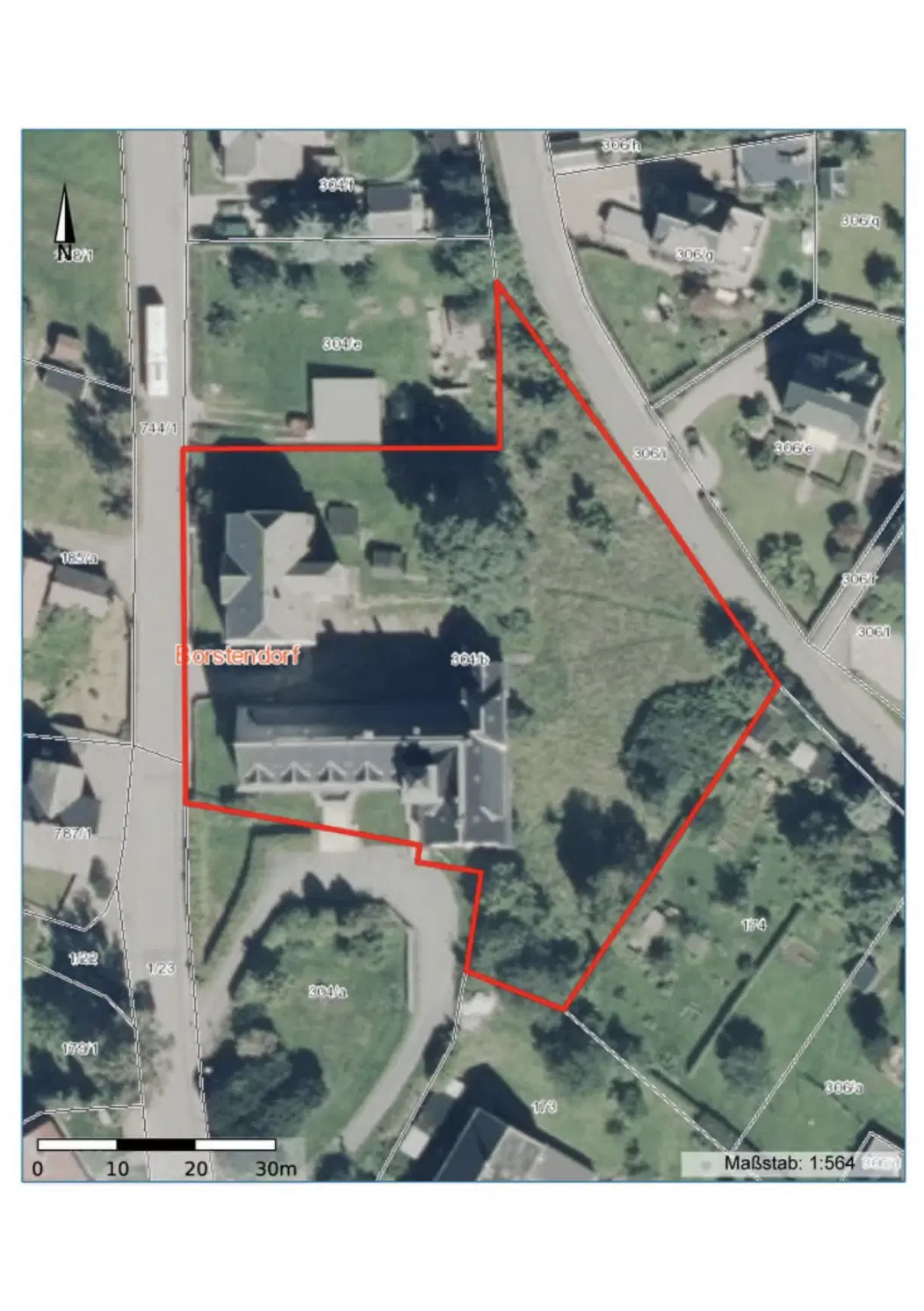 2 Karakteristieke wooncomplexen met totaal 19 eenheden op perceel van 3810 m² in Borstendorf, Duitsland