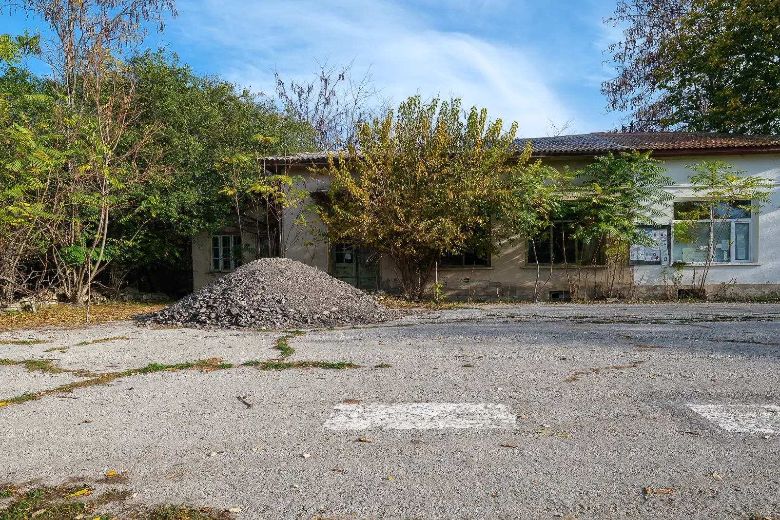 2 winkels 198 m² op slechts 10 minuten van het strand in Vichovo - Bulgarije