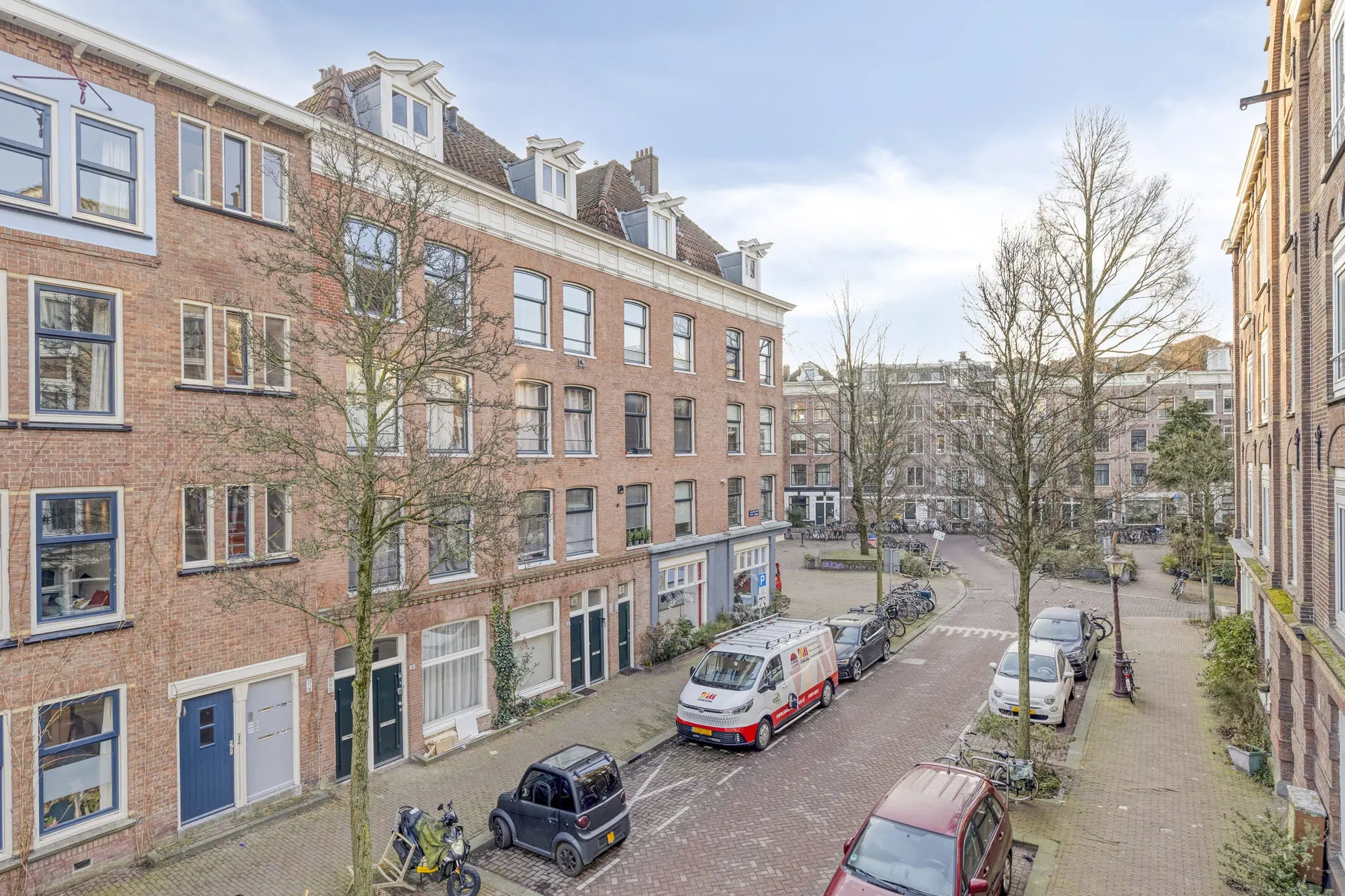 Amsterdam, Van Linschotenstraat 51