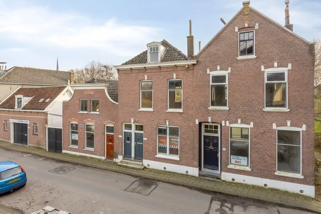INSCHRIJVING | Rotterdam, Bovenstraat 127, 129 A/B en 131
