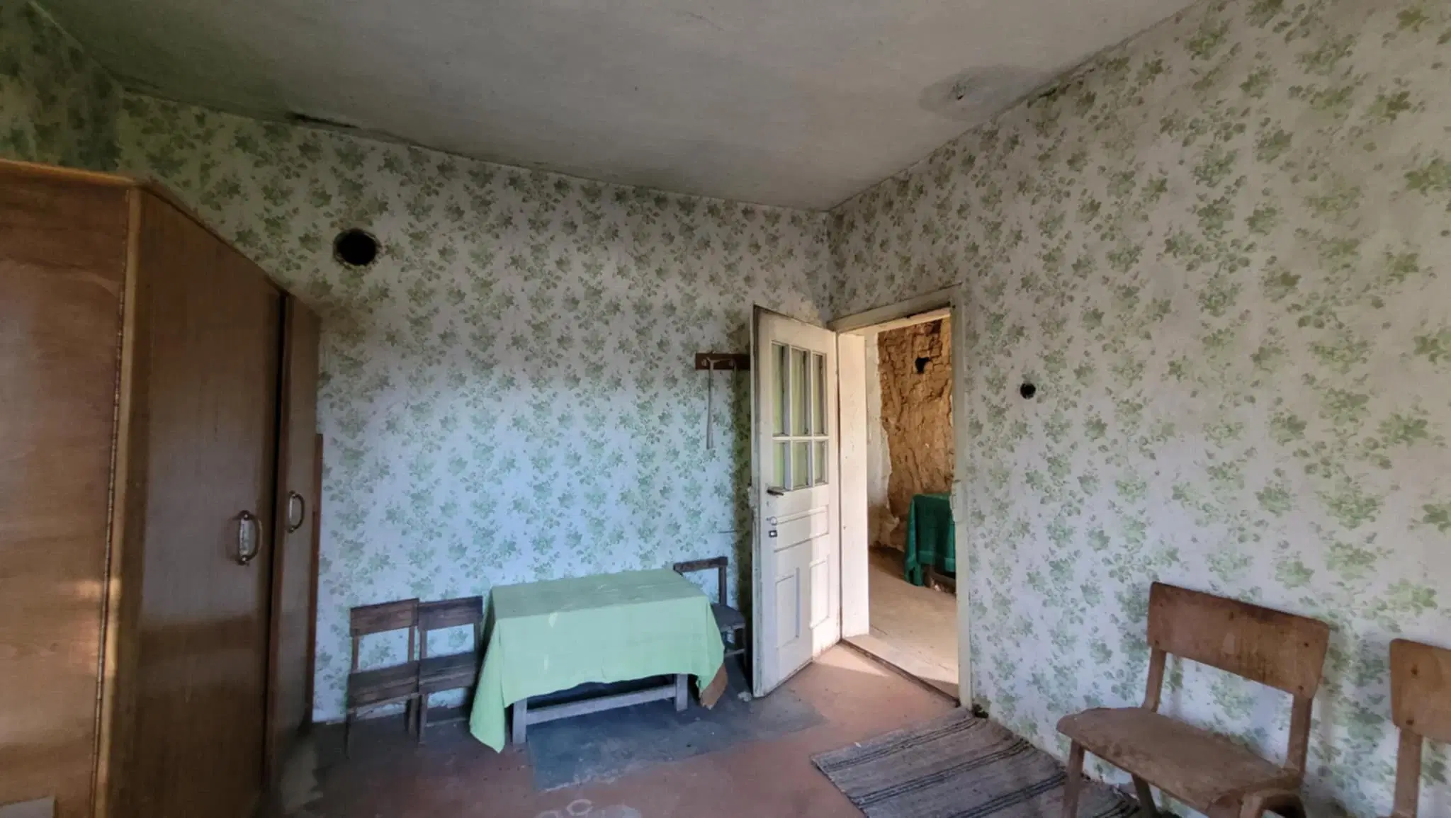 Huis met een perceel van 3.995 m² en extra gebouwen in Kosta Perchevo - Bulgarije