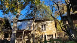 Huis met een perceel van 3.995 m² en extra gebouwen in Kosta Perchevo - Bulgarije