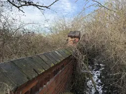 115 m² eigendomsperceel, gedeeltelijke bunker in Staßfurt - Duitsland