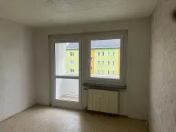 32 appartementen in Markneukirchen - Duitsland, bouwjaar 1988, 16 verhuurd (huursom € 89.750,=)