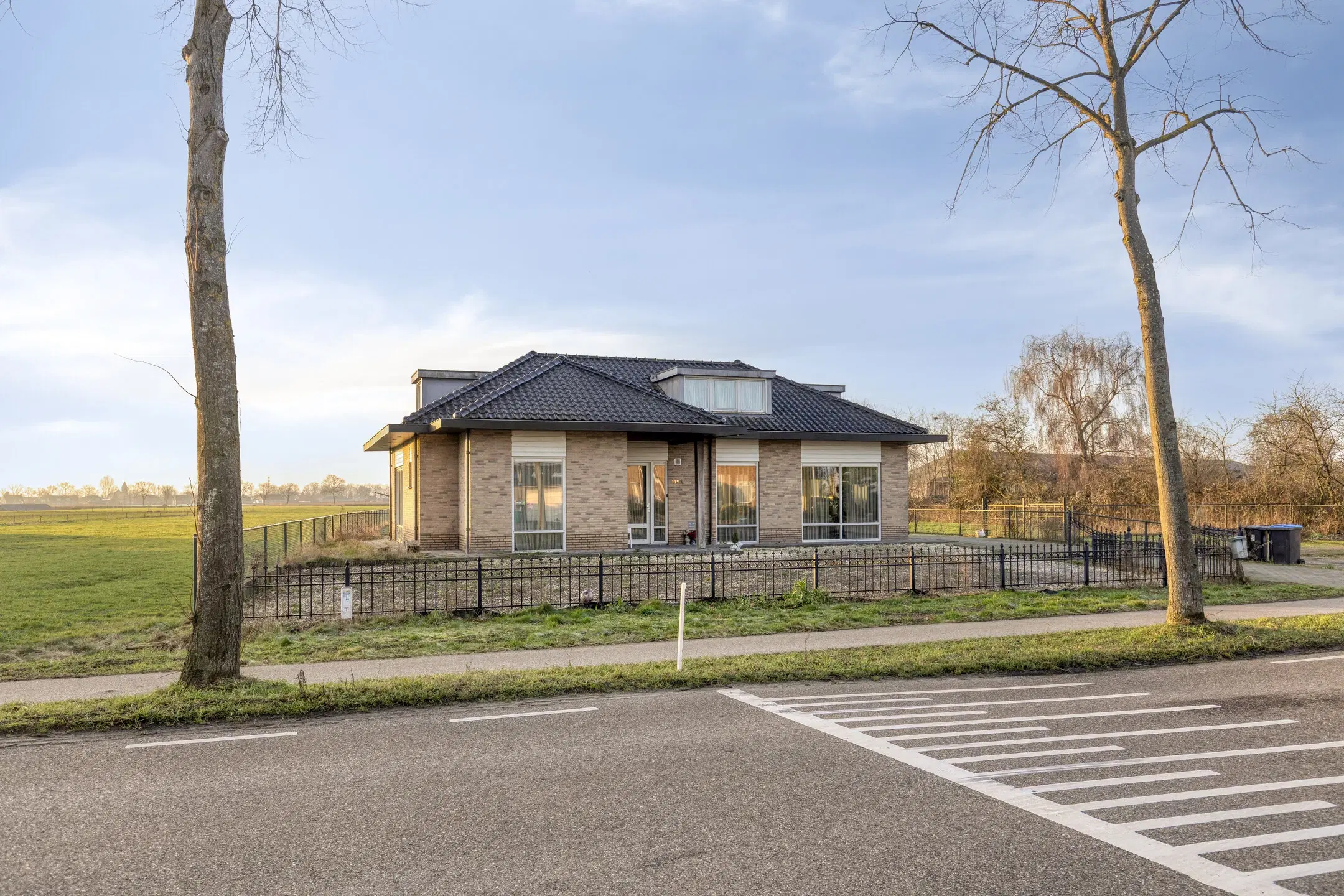 Zundert, Achtmaalseweg 119 A en 126 B