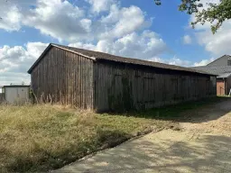 4 garages - opslag ca. 120 m² op 1.214 m² terrein in Suderwittingen, Wolfsburg - Duitsland