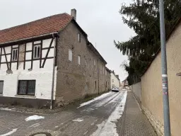 Ruim woon- en werkhuis op perceel van 690 m² in Ritteburg, Halle, Leipzig - Duitsland