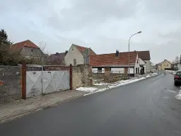 Ruim woon- en werkhuis op perceel van 690 m² in Ritteburg, Halle, Leipzig - Duitsland