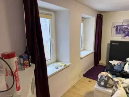 Appartementengebouw (3 van de 5 verhuurd, huursom € 9.900,=) in centrum Gerbstedt, Halle - Duitsland