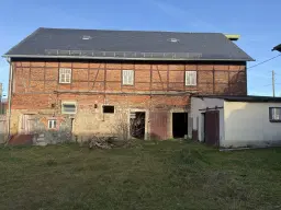 Idyllisch 4-zijdig landgoed op perceel van 3.451 m² in Heinsdorfergrund - Duitsland