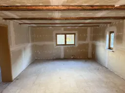 Idyllisch 4-zijdig landgoed op perceel van 3.451 m² in Heinsdorfergrund - Duitsland