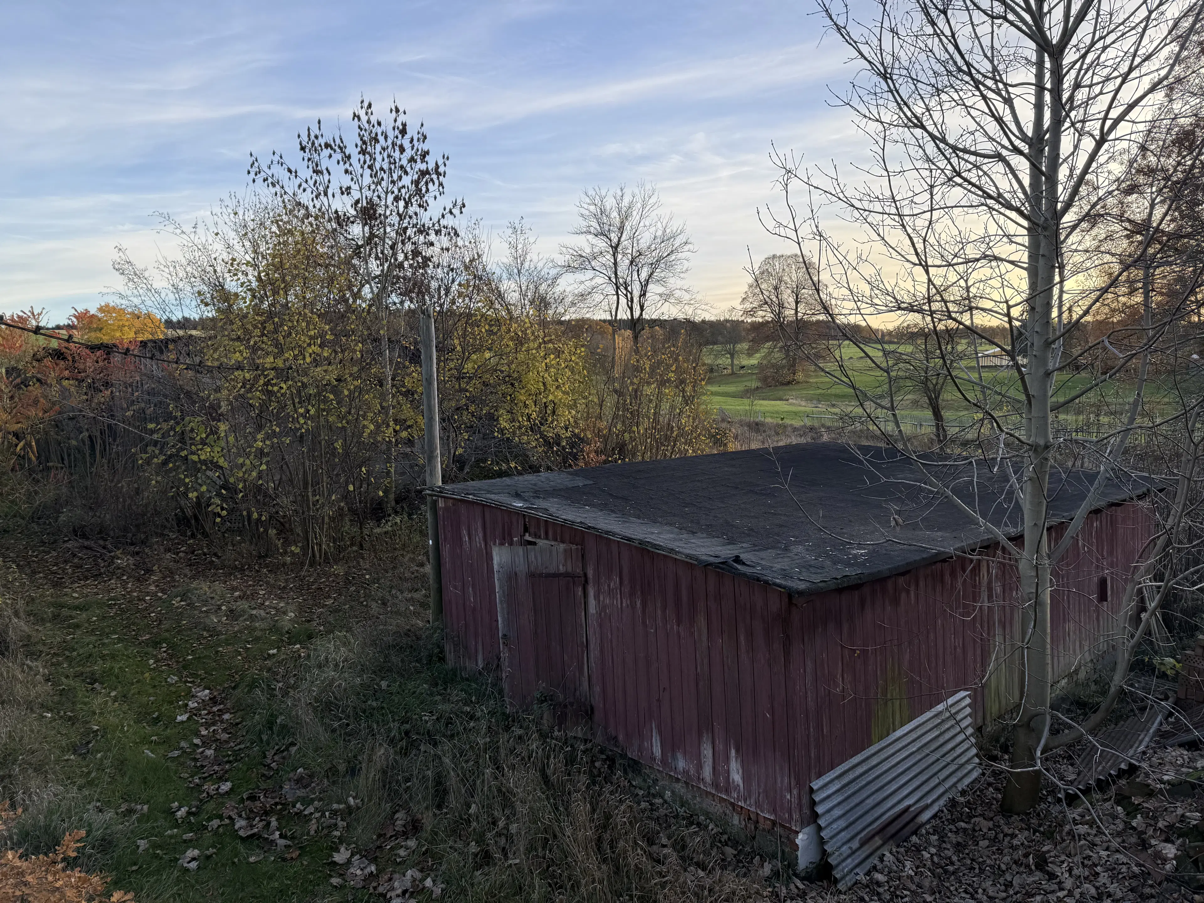 Idyllisch 4-zijdig landgoed op perceel van 3.451 m² in Heinsdorfergrund - Duitsland